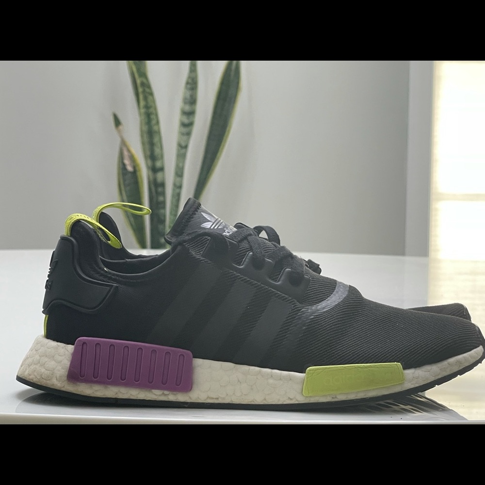 Adidas Men's Originals NMD R1 Boost Shoes Black/Green/Purple Size 10.
